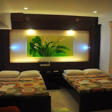 Jj Midcity Inn Tabaco Bagian luar foto